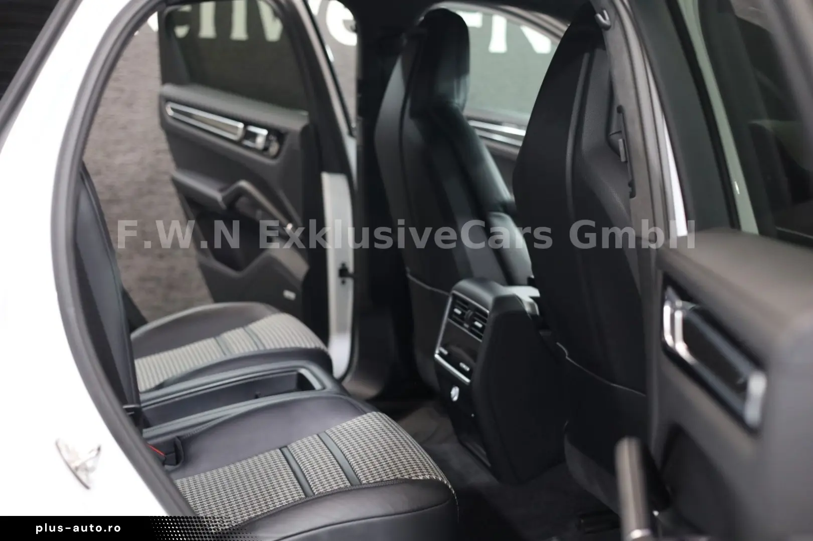 PORSCHE Cayenne Coupe S 440 PS Leichtbau Carbon Approved