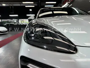 PORSCHE Cayenne Coupe S 440 PS Leichtbau Carbon Approved