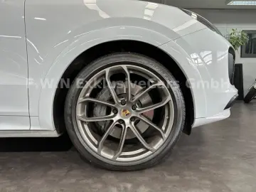 PORSCHE Cayenne Coupe S 440 PS Leichtbau Carbon Approved