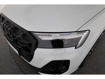AUDI SQ7 TFSI quattro 7 locuri