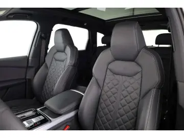 AUDI SQ7 TFSI quattro 7 locuri
