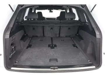 AUDI SQ7 TFSI quattro 7 locuri