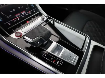 AUDI SQ7 TFSI quattro 7 locuri