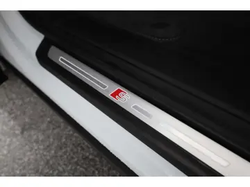 AUDI SQ7 TFSI quattro 7 locuri