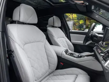 BMW X6 40d M SPORT.LUFTF.PANO