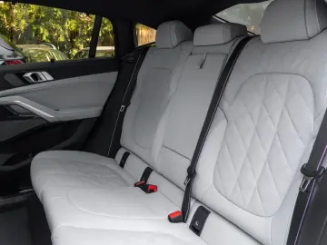 BMW X6 40d M SPORT.LUFTF.PANO