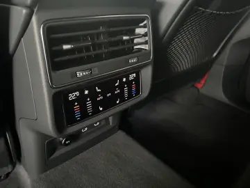 AUDI SQ8 4.0 TFSI QUATTRO