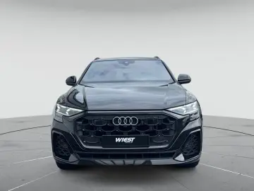 AUDI SQ8 SUV