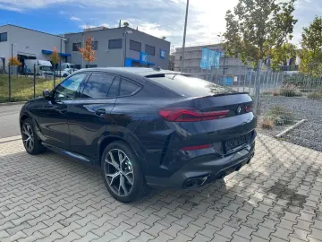 BMW X6 M60i B&W 360Kamera StandH AHK