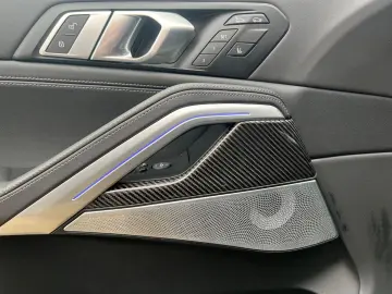 BMW X6 M60i B&W 360Kamera StandH AHK