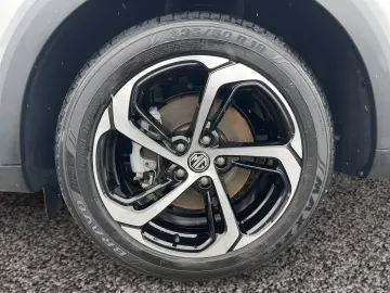 MG HS Luxury 1.5 DCT