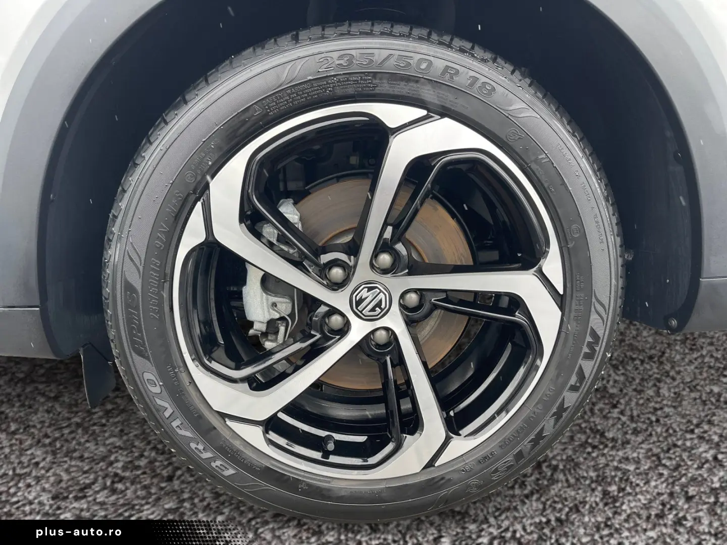 MG HS Luxury 1.5 DCT