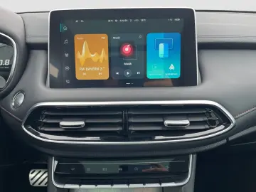 MG HS Luxury 1.5 DCT