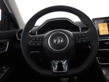 MG HS 1.5 T-GDI Luxury Automat