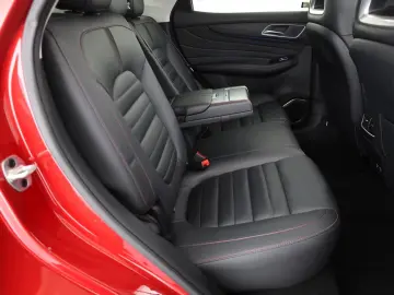 MG HS 1.5 T-GDI Luxury Automat