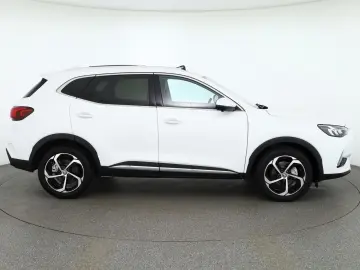 MG HS 1.5 T-GDI Luxury Automat