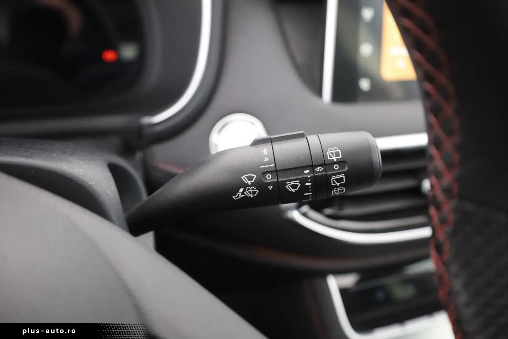 MG HS 1.5 T-GDI Luxury Automat