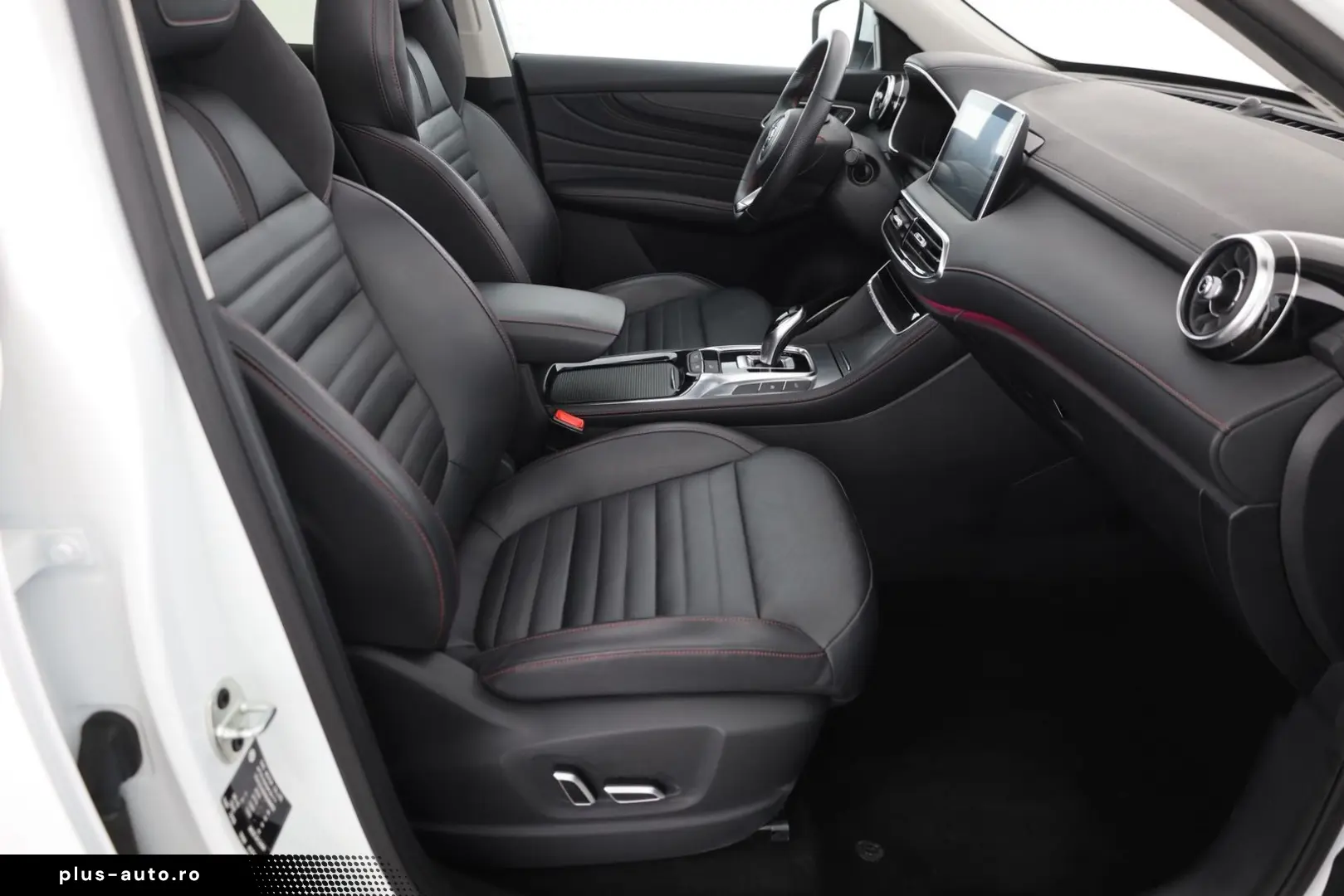 MG HS 1.5 T-GDI Luxury Automat