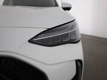 MG HS 1.5 T-GDI Luxury Automat