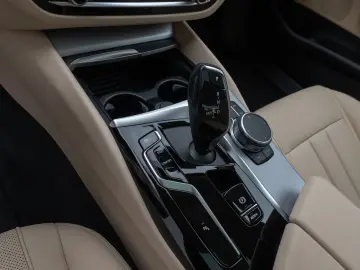 BMW 530i Kamera Glasdach DAB Lenkrhzg Klima-4. Alarm
