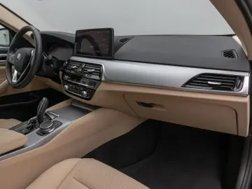 BMW 530i Kamera Glasdach DAB Lenkrhzg Klima-4. Alarm
