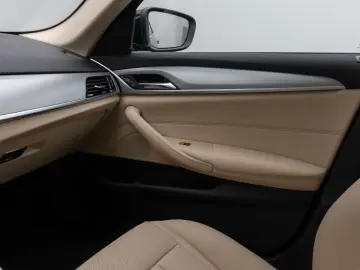 BMW 530i Kamera Glasdach DAB Lenkrhzg Klima-4. Alarm