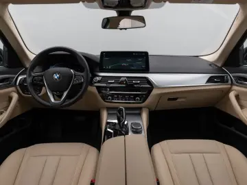 BMW 530i Kamera Glasdach DAB Lenkrhzg Klima-4. Alarm