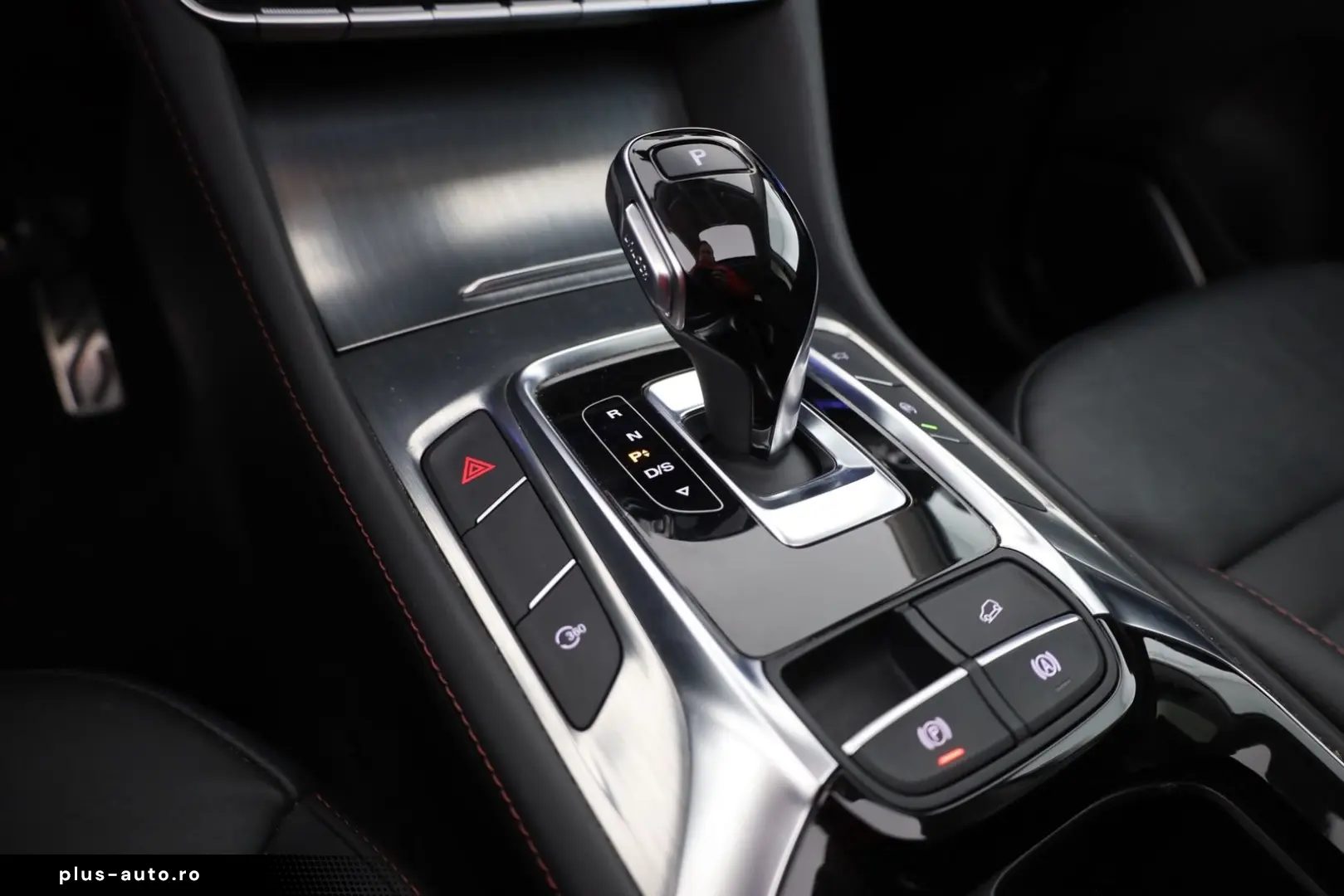 MG HS 1.5 T-GDI Luxury Aut. LED ACC Navi 360  Pano