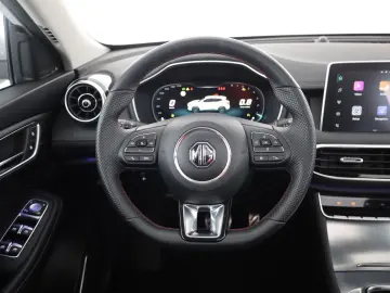 MG HS 1.5 T-GDI Luxury Aut. LED ACC Navi 360  Pano