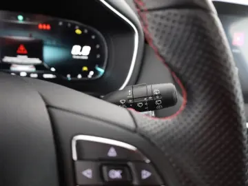 MG HS 1.5 T-GDI Luxury Aut. LED ACC Navi 360  Pano