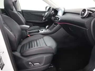 MG HS 1.5 T-GDI Luxury Aut. LED ACC Navi 360  Pano