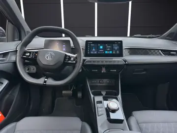 MG MG3 Hybrid  Luxury