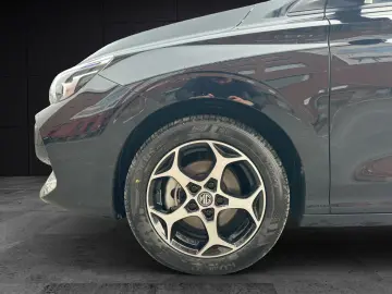MG MG3 Hybrid  Luxury