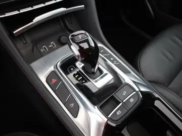 MG HS 1.5 T-GDI Luxury Aut. LED ACC Navi 360  Pano