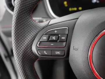 MG HS 1.5 T-GDI Luxury Aut. LED ACC Navi 360  Pano