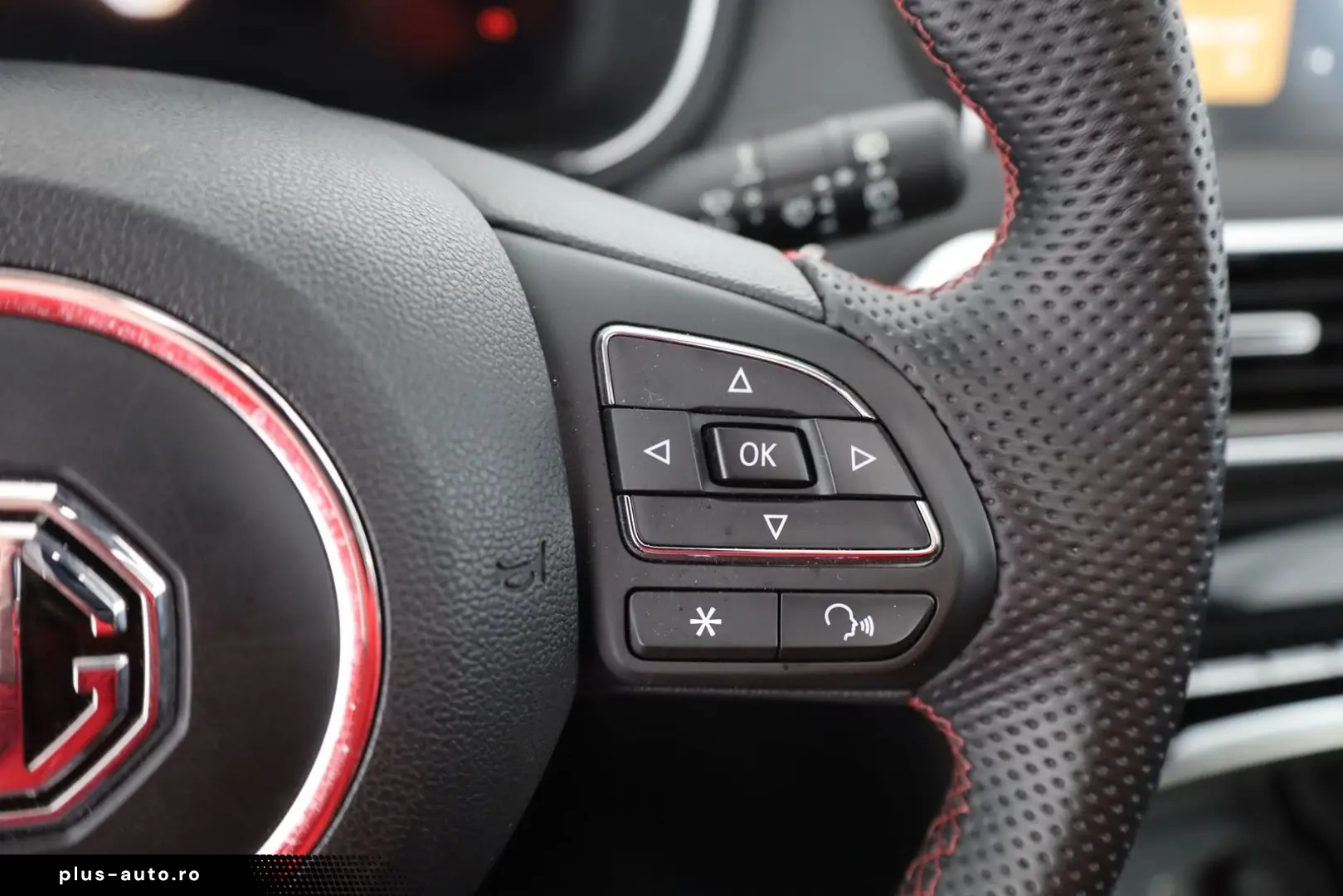 MG HS 1.5 T-GDI Luxury Aut. LED ACC Navi 360  Pano