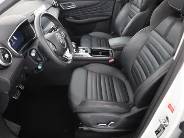 MG HS 1.5 T-GDI Luxury Aut. LED ACC Navi 360  Pano