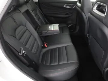 MG HS 1.5 T-GDI Luxury Aut. LED ACC Navi 360  Pano