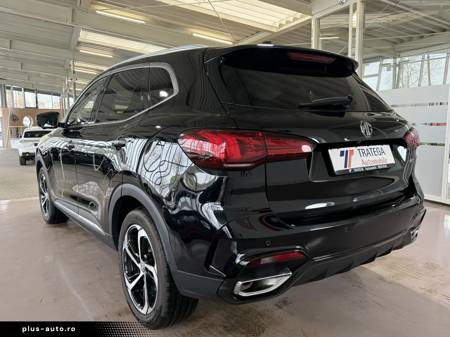 MG HS 1 5T-GDI Autom LUXURY 360  Pano LED Navi