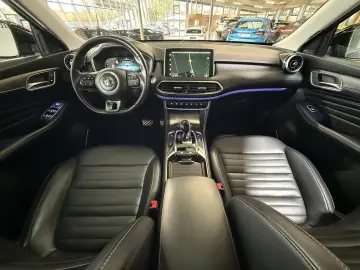 MG HS 1 5T-GDI Autom LUXURY 360  Pano LED Navi