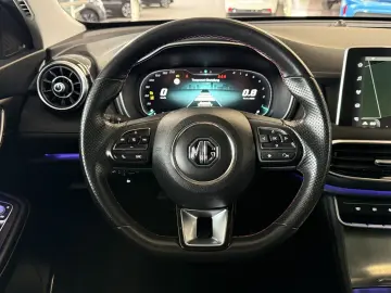 MG HS 1 5T-GDI Autom LUXURY 360  Pano LED Navi