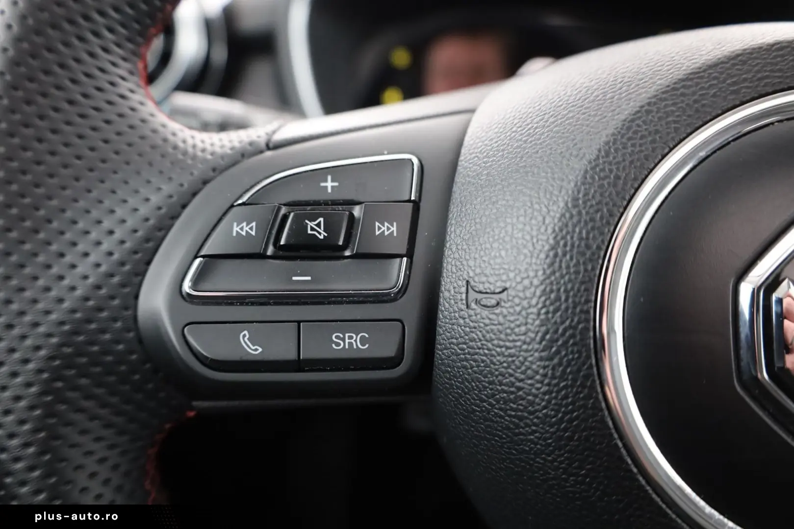 MG HS 1.5 T-GDI Luxury Aut. LED ACC Navi 360  Pano