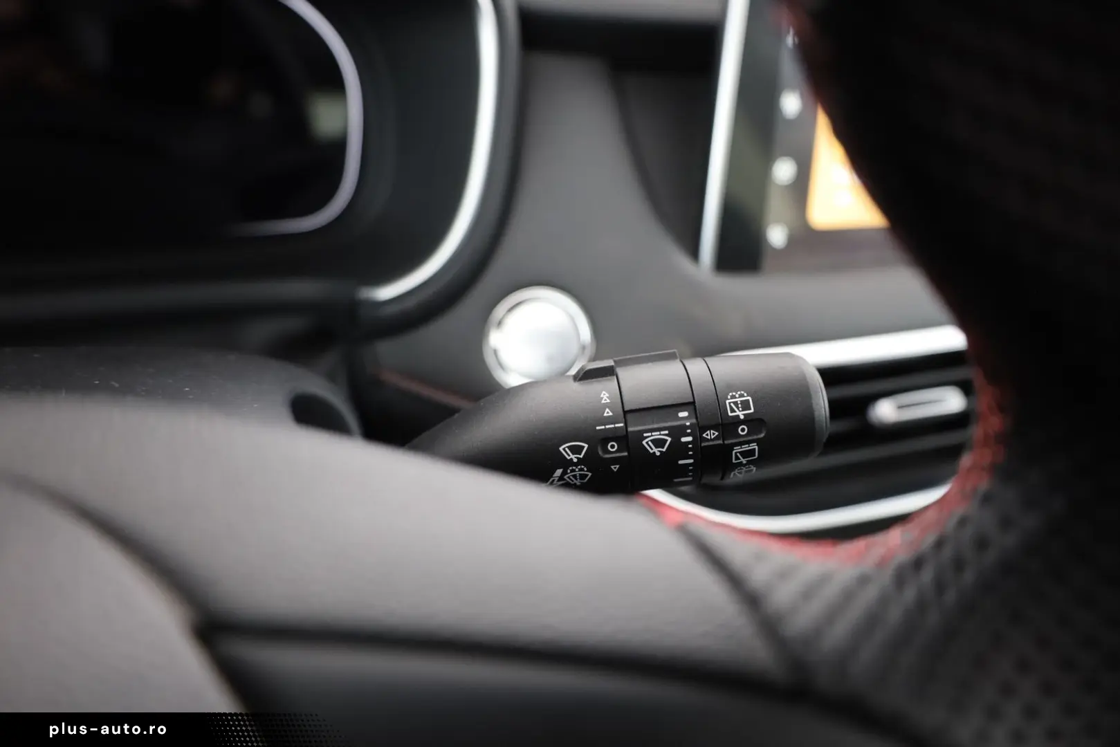 MG HS 1.5 T-GDI Luxury Aut. LED ACC Navi 360  Pano