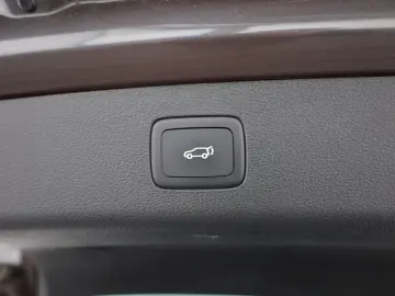 MG HS 1.5 T-GDI Luxury Aut. LED ACC Navi 360  Pano