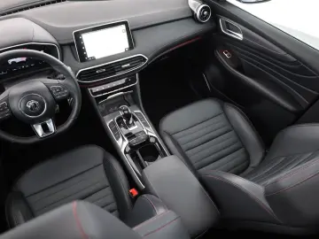 MG HS 1.5 T-GDI Luxury Aut. LED ACC Navi 360  Pano