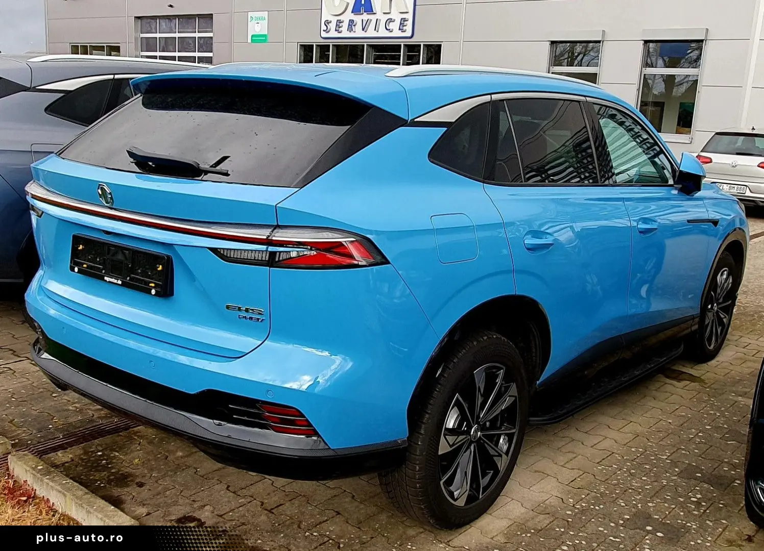 MG HS PHEV Luxury Arctic Blue Sidestep Top! PlugIn