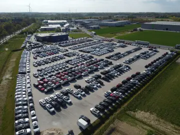 MG HS PHEV Luxury Arctic Blue Sidestep Top! PlugIn