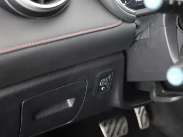 MG HS 1.5 T-GDI Luxury Aut. LED ACC Navi 360  Pano