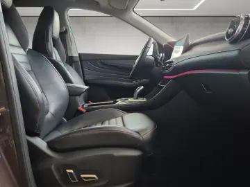 MG HS Luxury Pano 360 LED Navi Carplay