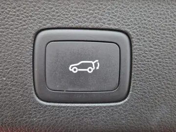 MG HS Luxury Pano 360 LED Navi Carplay